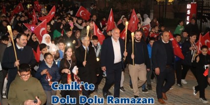 Canik'te Ramazan'ın Gelişi Fener Alayıyla Karşılandı